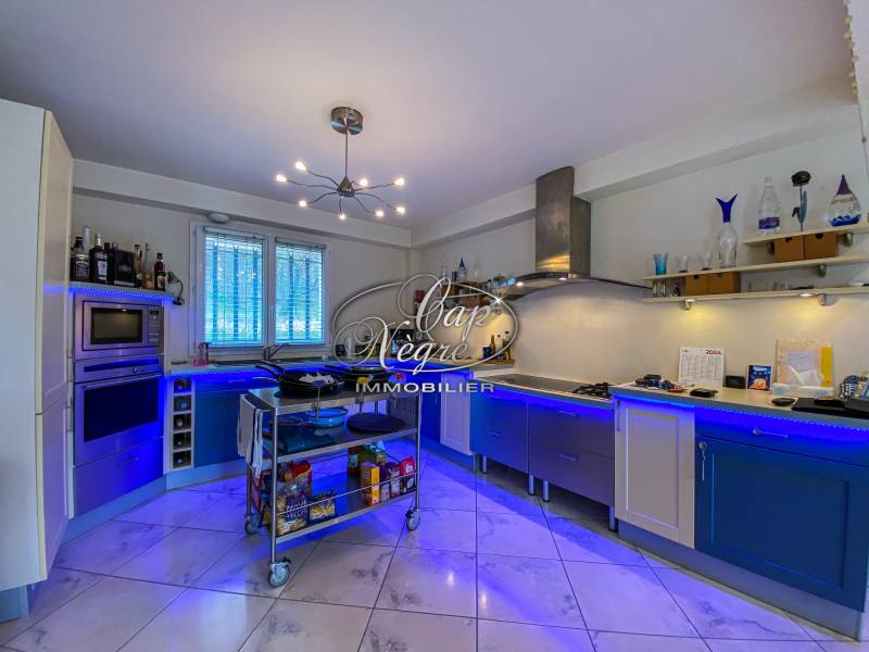 MAISON DE 170M² À VENDRE AU COEUR DE LA NATURE DE COLLOBRIÈRES