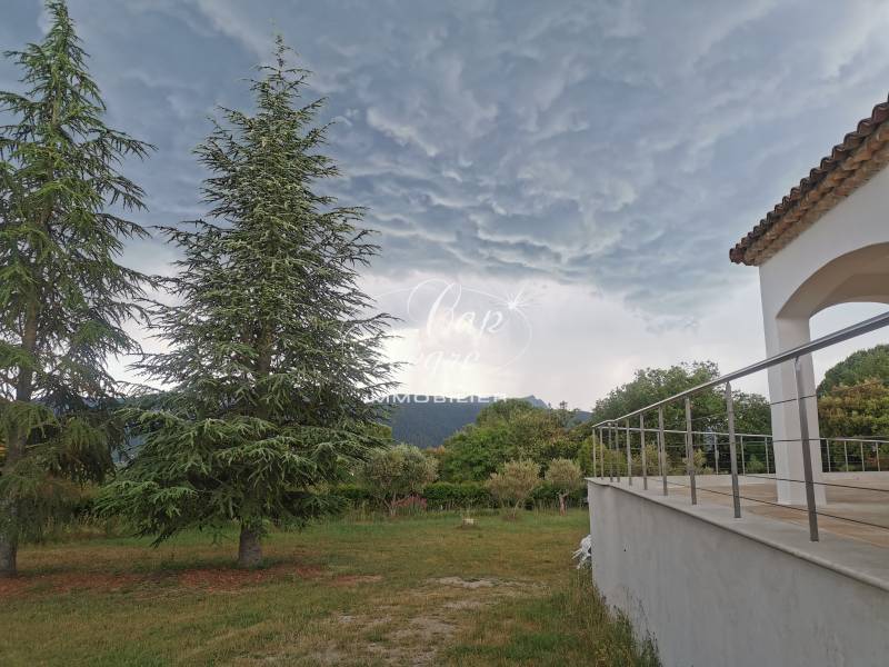 BRIGNOLES (83) - PROPRIÉTÉ CHAMPÊTRE RÉCENTE