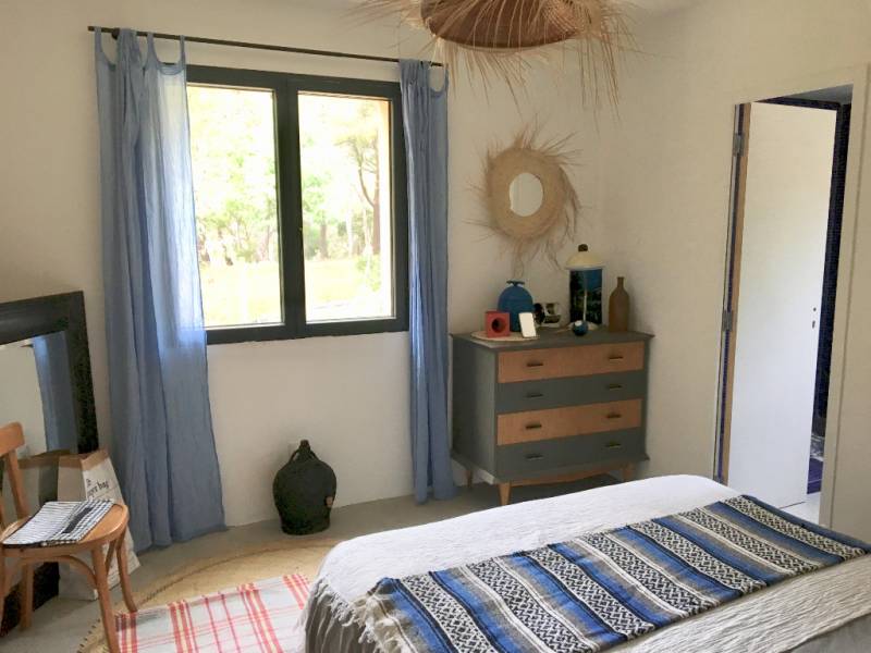 PROPRIÉTÉ SUR 3 NIVEAUX AVEC TERRAIN ARBORÉ - BORMES-LES-MIMOSAS