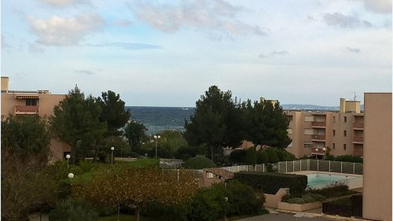 APPARTEMENT 1 BORMES-LES-MIMOSAS