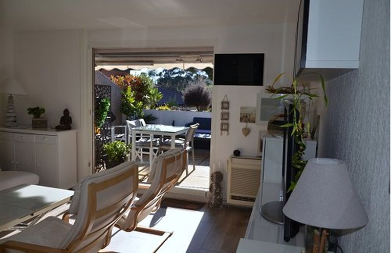 APPARTEMENT T2 PIECES PROCHE PLAGE ET AU CALME POSSIBILITE DE GARAGE  T2