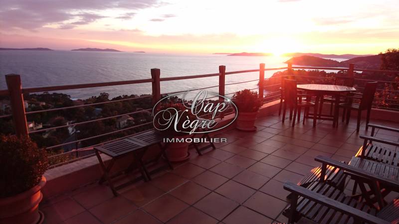 LE RAYOL CANADEL - VUE MER