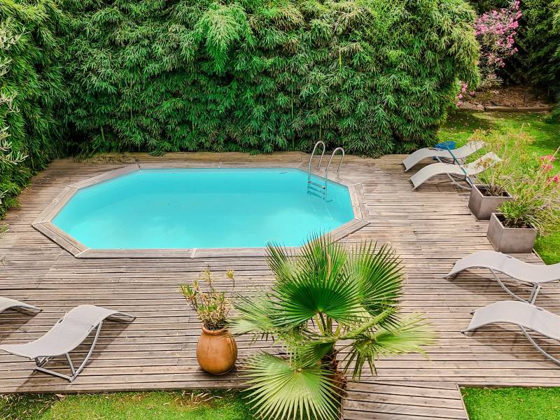 PROPRIETE AU CALME  RAYOL CANADEL VAR