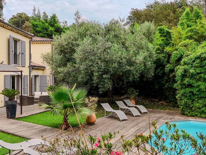 PROPRIETE AU CALME  RAYOL CANADEL VAR