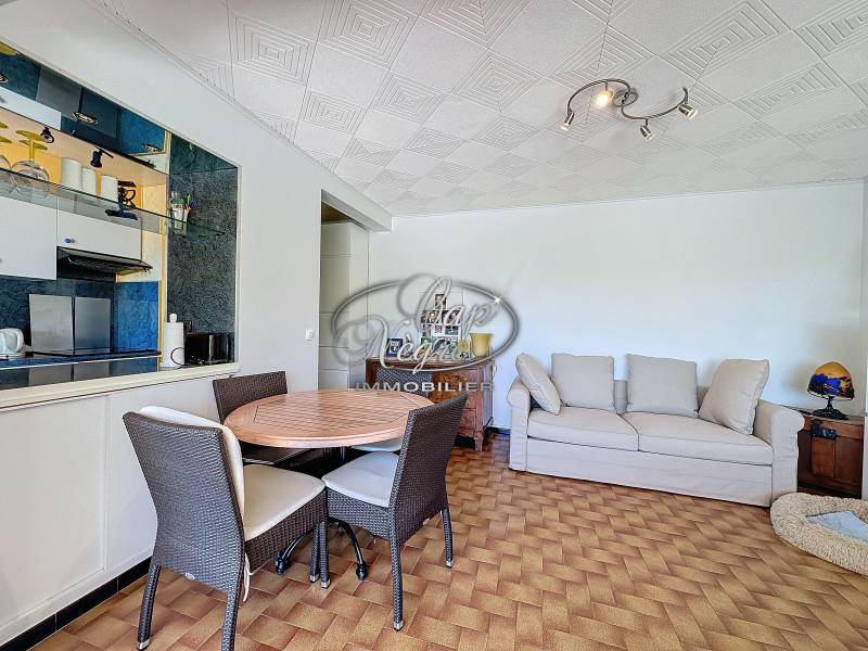 VENDU PAR CAP NEGRE - EXCLUSIVITÉ - APPARTEMENT T2 VUE MER & LES ÎLES À AIGUEBELLE