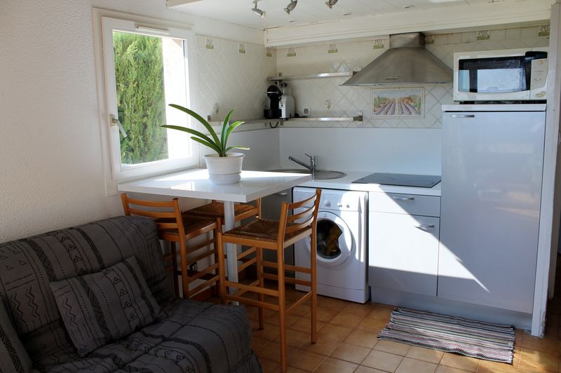 APPARTEMENT T2  LE RAYOL-CANADEL MEZZANINE VUE MER