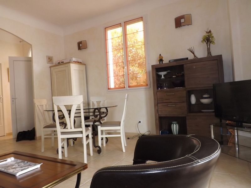 2 BEAU T2 PIECES CLIM REVERSIBLE RIEN A FAIRE