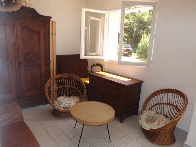 APPARTEMENT T2 LE RAYOL-CANADEL MEZZANINE PROCHE PLAGE