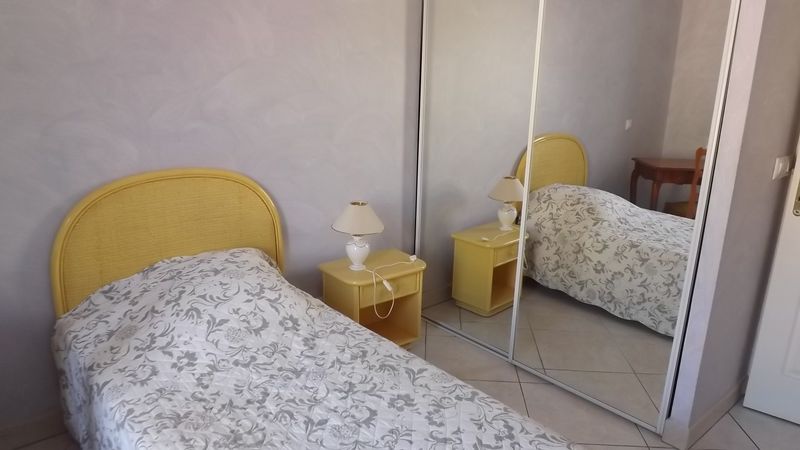 APPARTEMENT T4 LE LAVANDOU