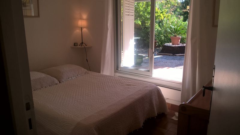 APPARTEMENT T2 ACCES PLAGE LE LAVANDOU