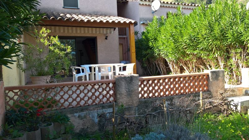 APPARTEMENT T3  LE LAVANDOU - AIGUEBELLE PROCHE PLAGE