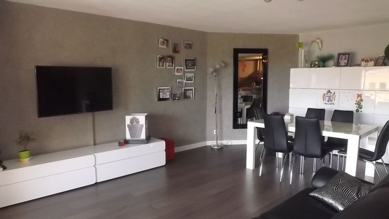 APPARTEMENT T4 BORMES-LES-MIMOSAS QUARTIER DU PIN
