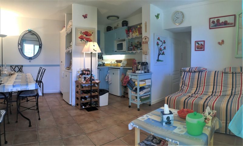 APPARTEMENT T3  LE LAVANDOU VUE MER PROCHE PLAGE