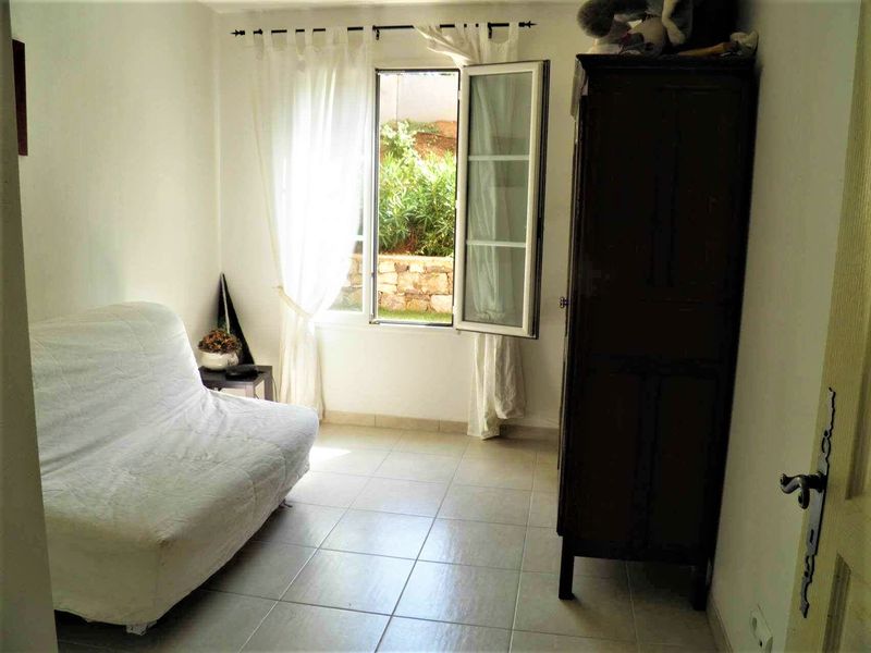 APPARTEMENT T3  REZ DE JARDIN