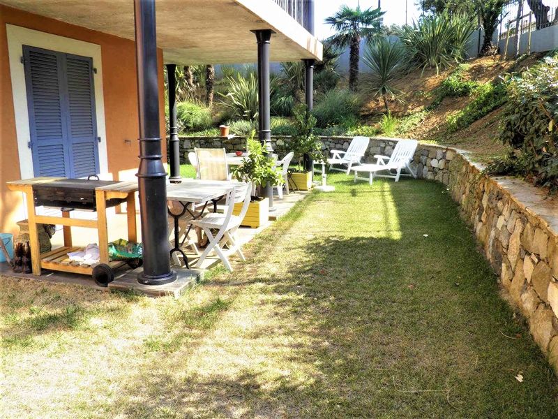 APPARTEMENT T3  REZ DE JARDIN