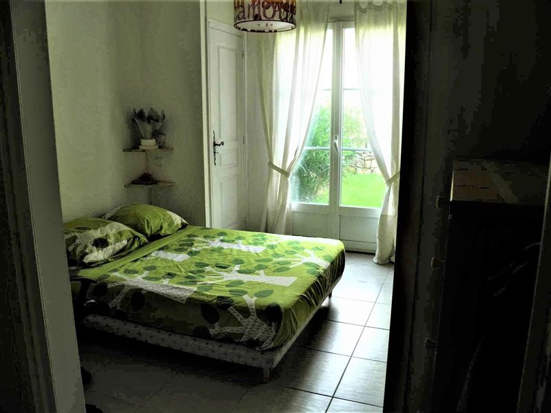 APPARTEMENT T3  REZ DE JARDIN