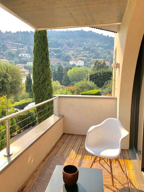 APPARTEMENT PROCHE PLAGE VENDU PAR CAP NEGRE LE LAVANDOU - LA FOSSETTE PROCHE PLAGE