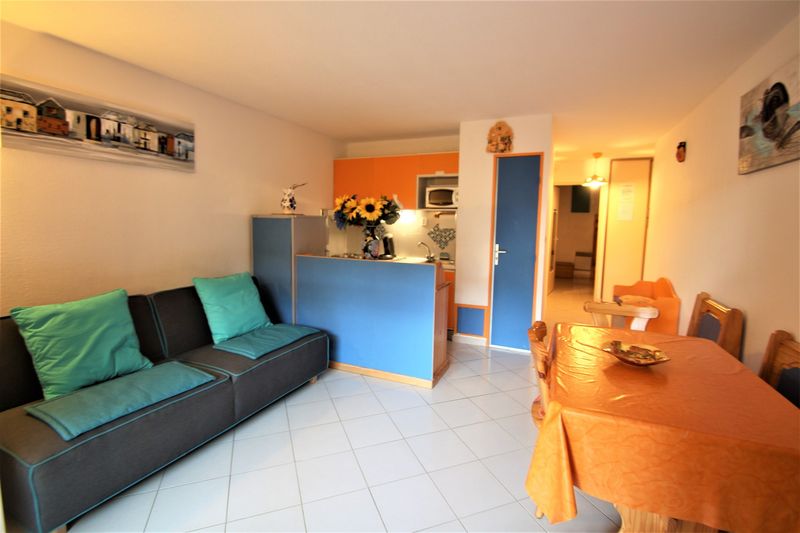 APPARTEMENT T2  LE LAVANDOU CABINE REZ DE JARDIN