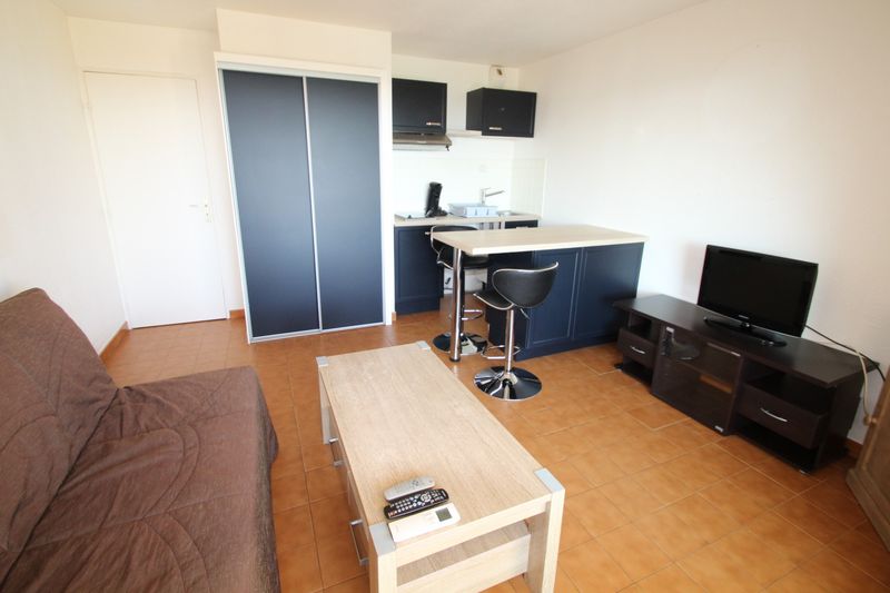 APPARTEMENT T2 PIECES VUE MER T2 LE RAYOL-CANADEL