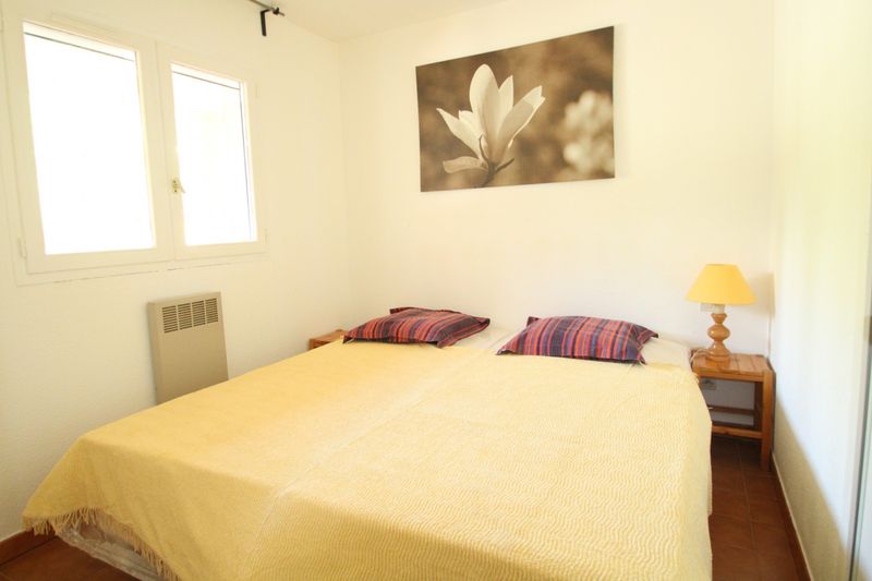 APPARTEMENT T2 PIECES VUE MER T2 LE RAYOL-CANADEL