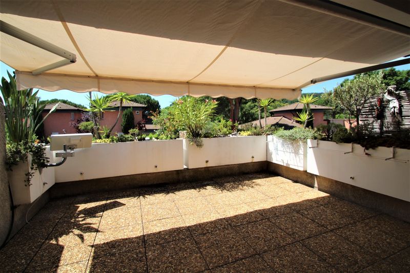 vente appartement Cavalière résidence privée proche mer