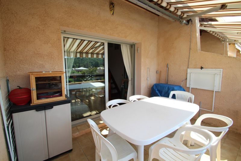 STUDIO MEZZANINE EMPLACEMENT PARKING PRIVE CAVALIERE LE LAVANDOU