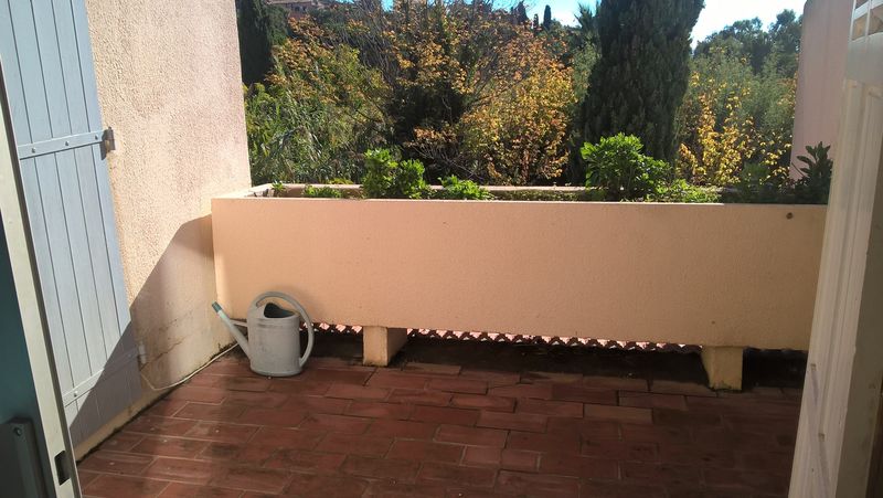 APPARTEMENT STUDIO PLAGE A PIEDS LE LAVANDOU - PRAMOUSQUIER