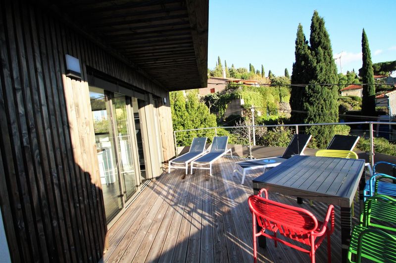 APPARTEMENT NEUF T3 VUE MER PLAGE A PIEDS  LE LAVANDOU - LA FOSSETTE