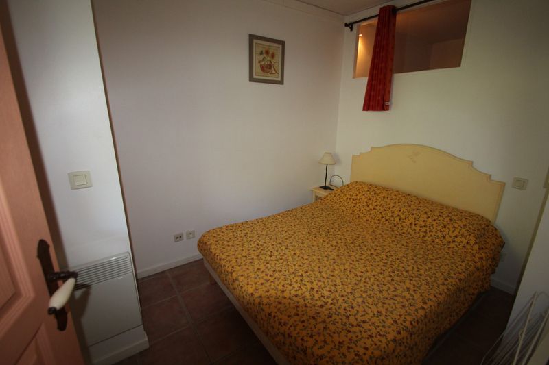 APPARTEMENT T4-6 PERSONNES - IDEAL VACANCES- T2 LE LAVANDOU PRAMOUSQUIER PROCHE PLAGE