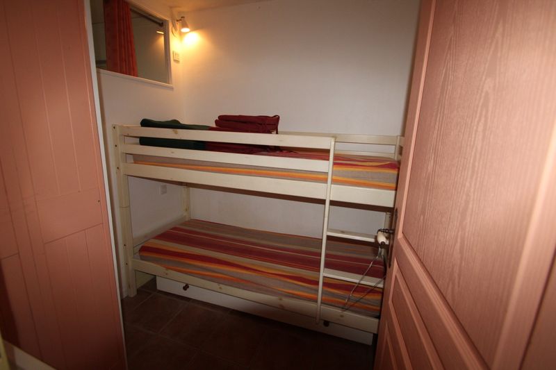 APPARTEMENT T4-6 PERSONNES - IDEAL VACANCES- T2 LE LAVANDOU PRAMOUSQUIER PROCHE PLAGE