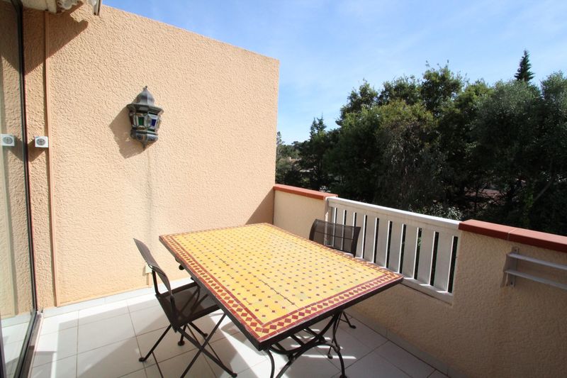 APPARTEMENT PROCHE PLAGE T2 LE LAVANDOU PRAMOUSQUIER PLAGE A PIEDS