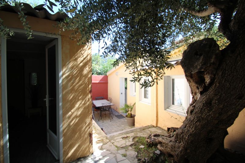 T2 ET STUDIO A VENDRE ACCES PLAGE PROCHE