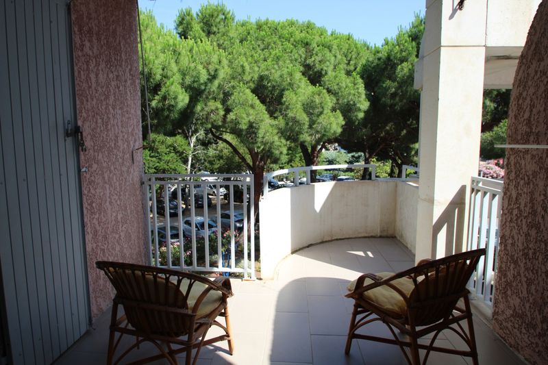 Cavalière parking et appartement en duplex et spacieux