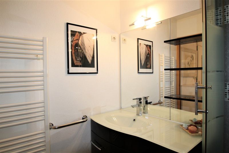 LE LAVANDOU CAVALIERE studio cabine place parking prive