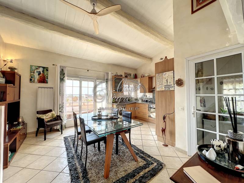 T3 vue mer avec mezzanine à aménager en chambre supplémentaire à Cavalière