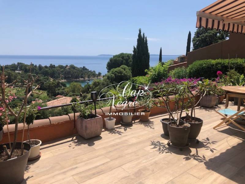 MAZET VUE MER À VENDRE LA FOSSETTE – PLAGE À PIED