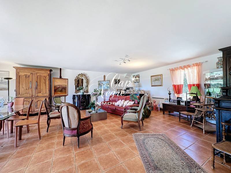 CAVALIÈRE - PROPRIÉTÉ  D'EXCEPTION VUE MER   A VENDRE EN NUE-PROPRIÉTÉ