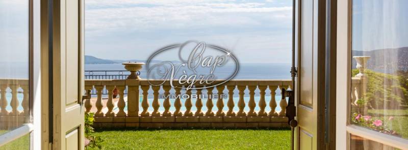 CAP BENAT : luxe et raffinement pour cette propriété d'exception.