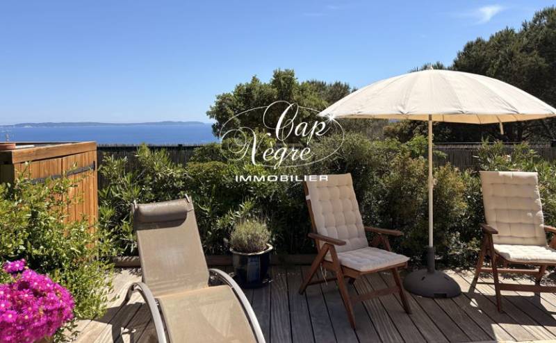 VENDU - Le Lavandou - Maison avec piscine privative et vue mer