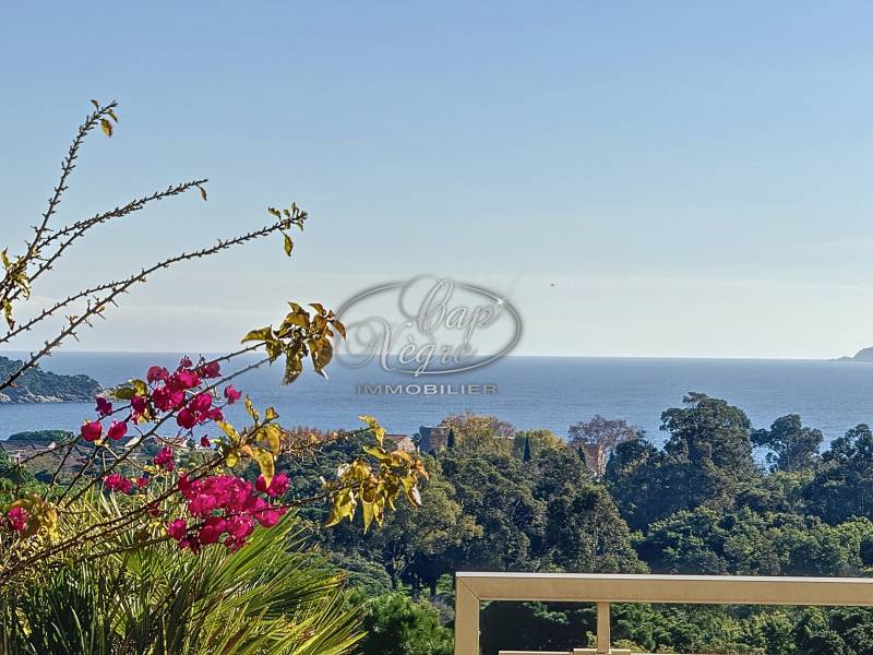 VILLA VUE MER À VENDRE À CAVALIÈRE