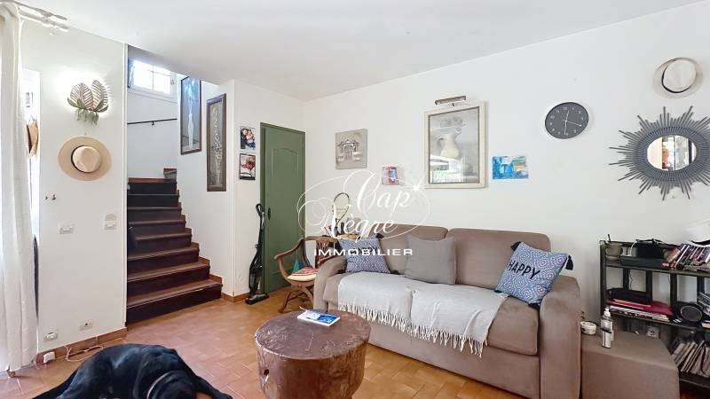 CAVALIERE MAZET VUE MER ET VEGETATION 2 CHAMBRES