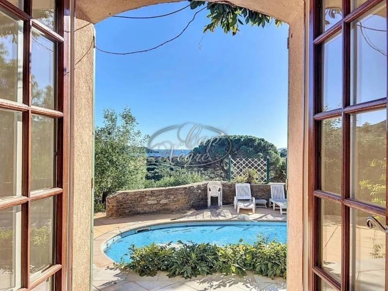 VILLA VUE MER À VENDRE À CAVALIÈRE
