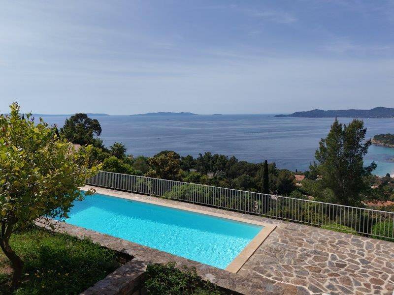 LE LAVANDOU VUE MER EXCEPTIONNELLE PISCINE CALME