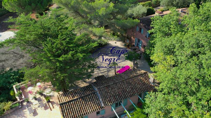 BASTIDE DE CHARME ET DEPENDANCES - BORMES LES MIMOSAS