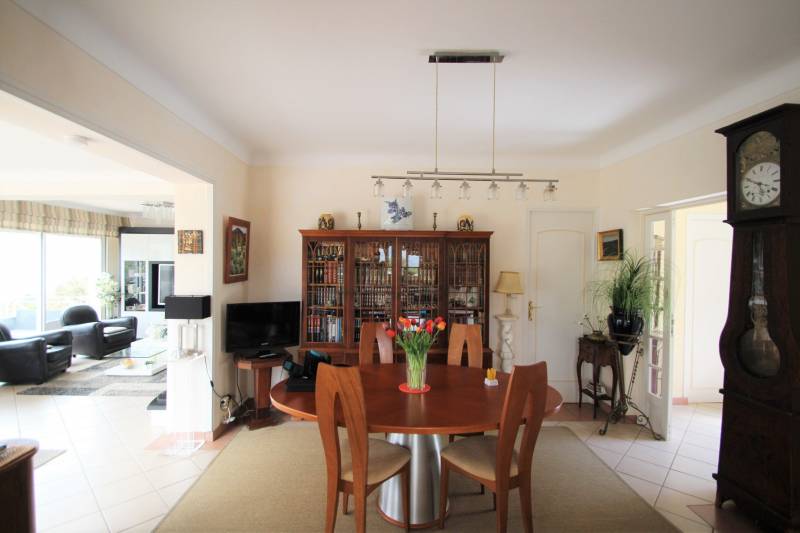 PROPRIÉTÉ VUE MER ENTRE LE CAP NÈGRE ET LA PLAGE DE PRAMOUSQUIER