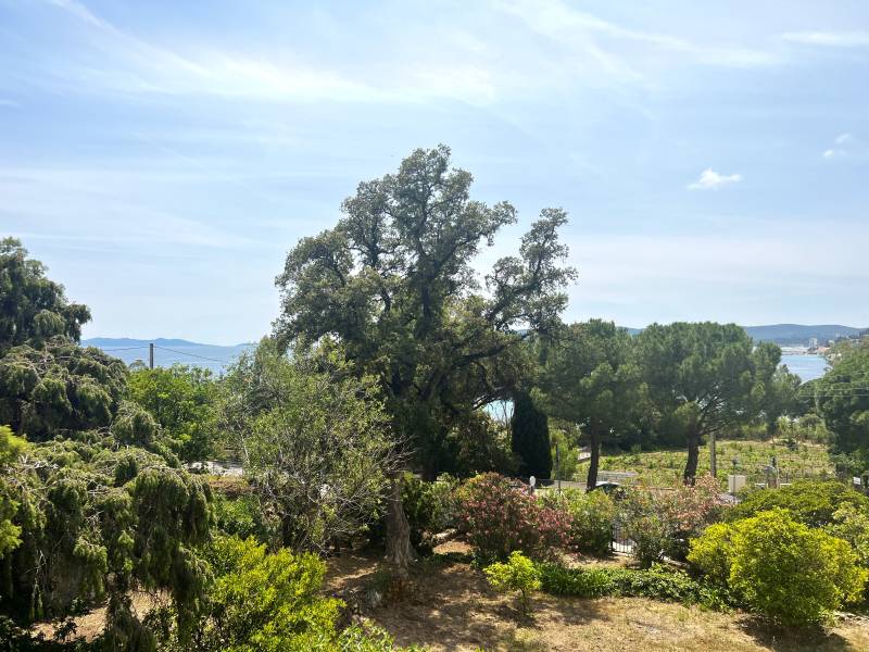 villa vue mer proche plage à vendre au lavandou