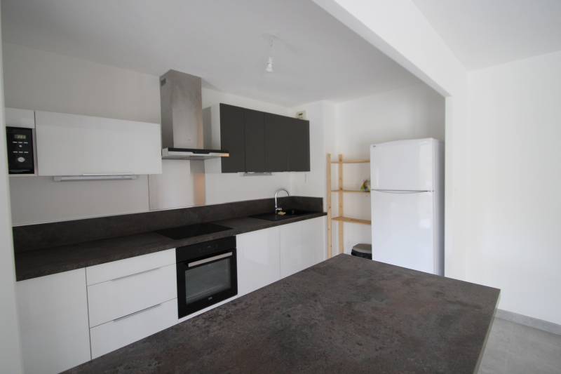 Le lavandou Cavalière appartement rénové et garage