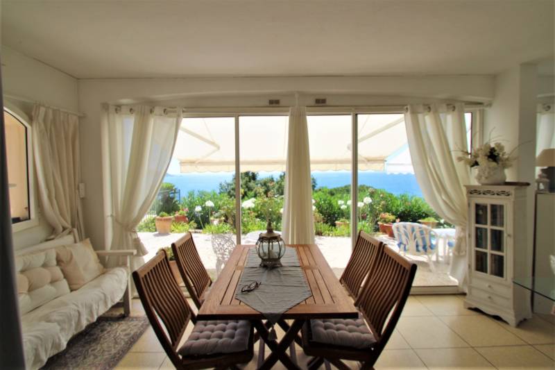 magnifique appartement vu mer grande terrasse/jardin Aiguebelle