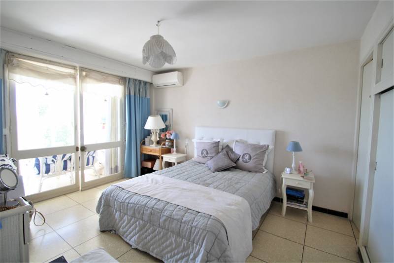 SUPERBE T2 VUE IMPRENABLE - RARE A LA VENTE - AIGUEBELLE