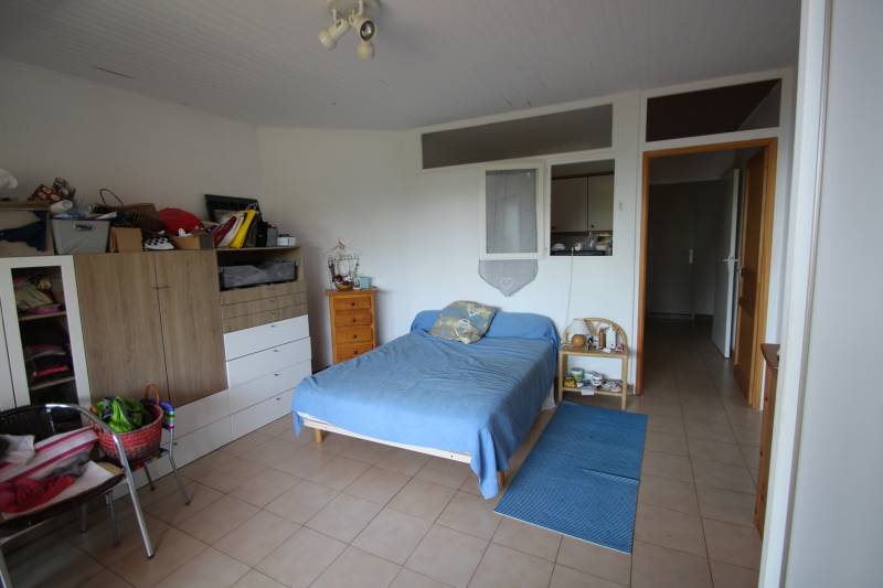 APPARTEMENT CALME TYPE 2 A VENDRE AVEC GARAGE ET STUDIO, VUE MER ET LARGE TERRASSE